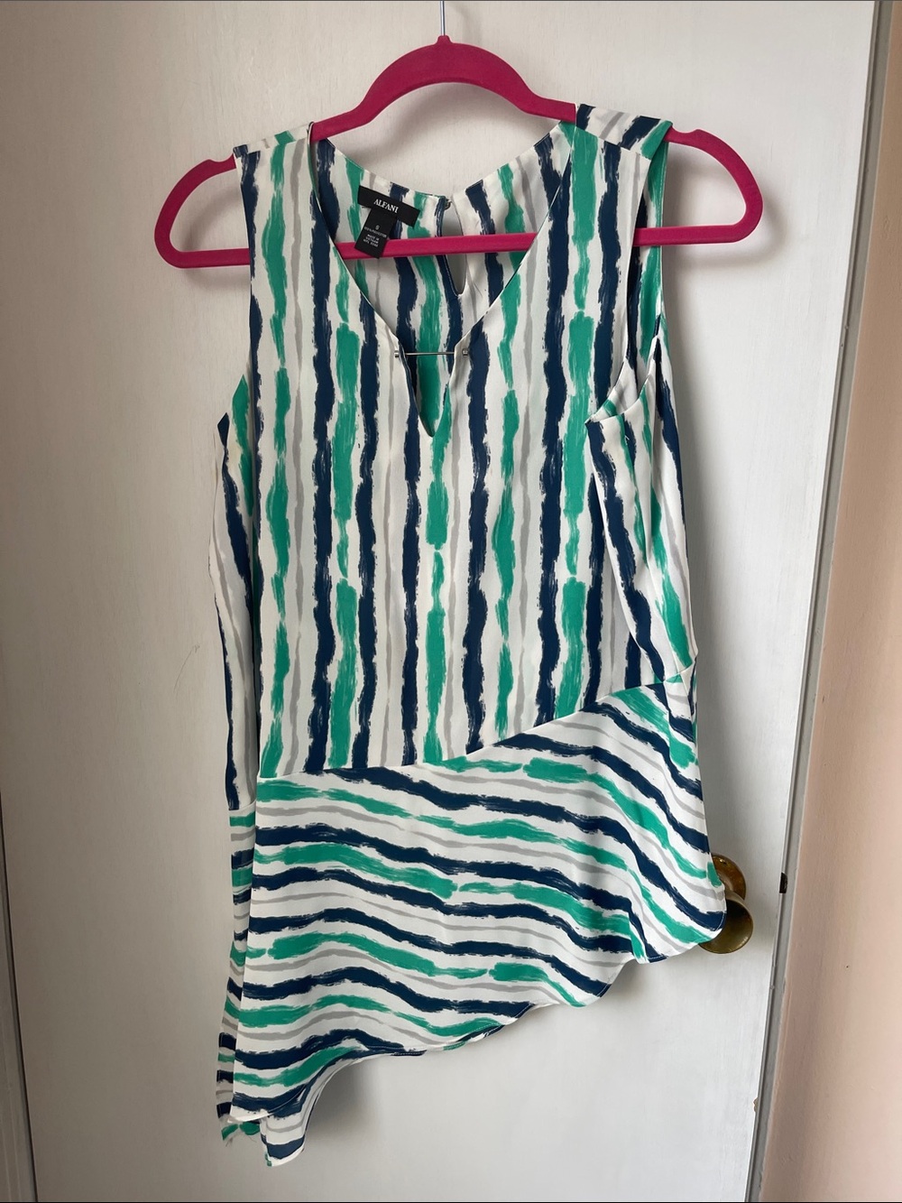 NWT Alfani Sleeveless V-Neck Striped Camisole - White, Navy & Teal size S